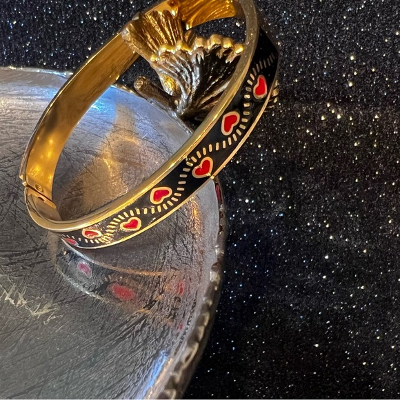 💎New Stainless Steel one Sides Heart Pattern Enamel Painted Bangle, Bracelet - Picture 8 of 8